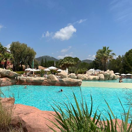 Azur Appartement Grimaud Exterior foto