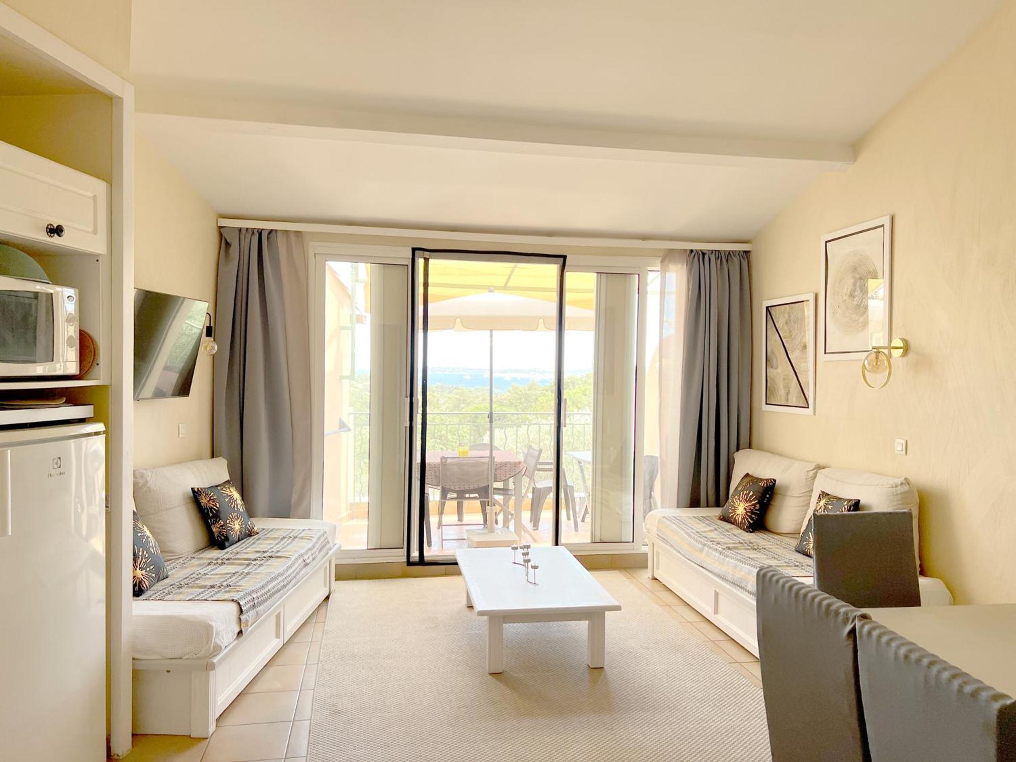 Azur Appartement Grimaud Exterior foto